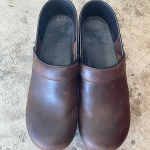 Dansko Mens clogs 44